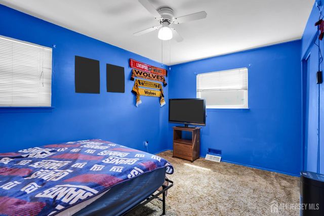 10 4th Street, South River, NJ 08882