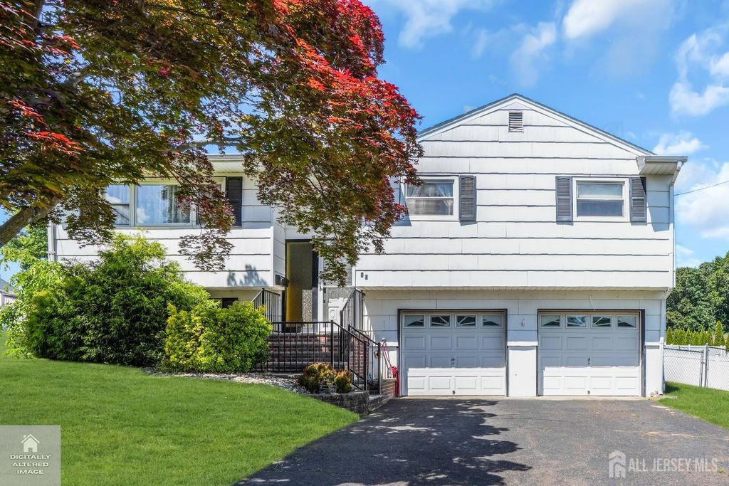 10 4th Street, South River, NJ 08882