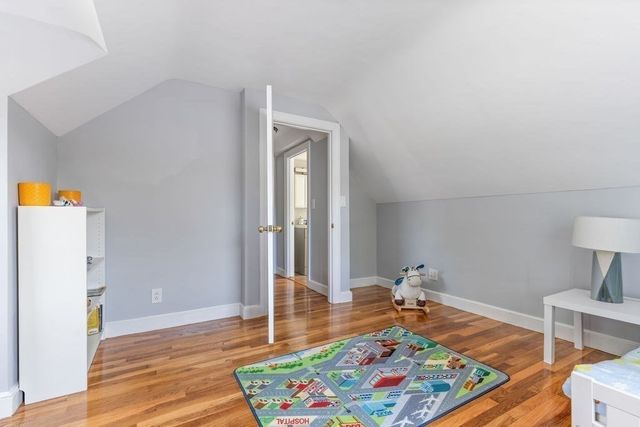 149 Oak St, Natick, MA 01760