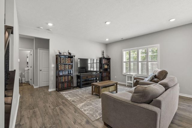521 Park Vista Drive, Delaware, OH 43015