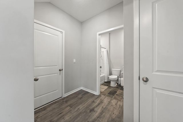 521 Park Vista Drive, Delaware, OH 43015