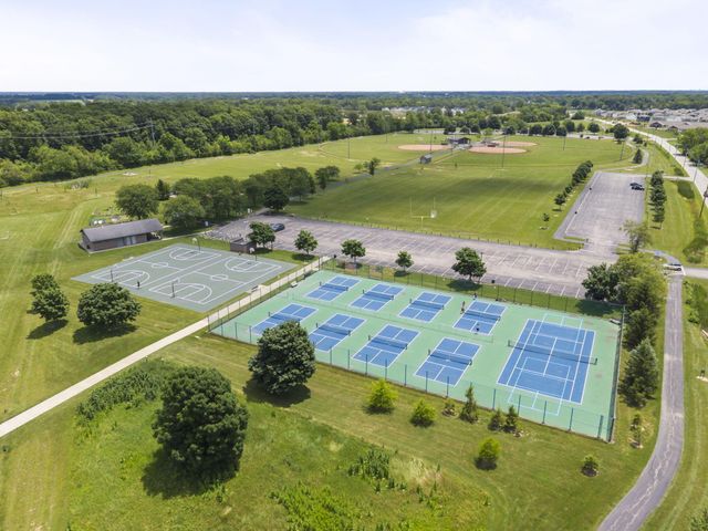 521 Park Vista Drive, Delaware, OH 43015
