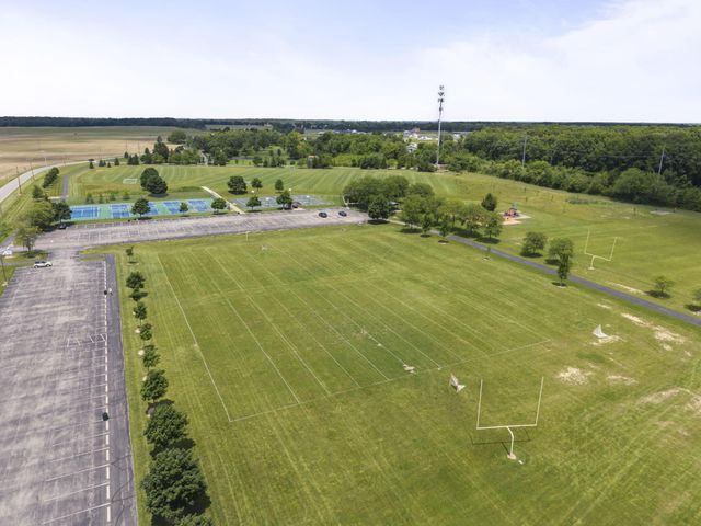 521 Park Vista Drive, Delaware, OH 43015