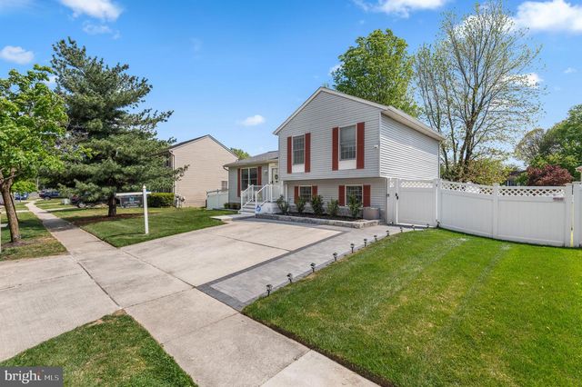 1315 SOMERSET RD, Severn, MD 21144
