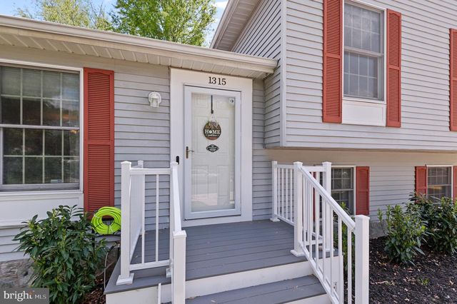 1315 SOMERSET RD, Severn, MD 21144