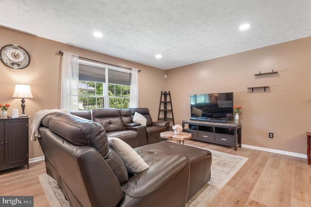 1315 SOMERSET RD, Severn, MD 21144