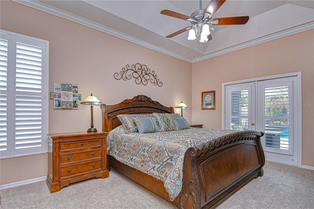 Image 14 of property listing at 5104 SYLVAN OAKS DRIVE, Valrico, FL 33596