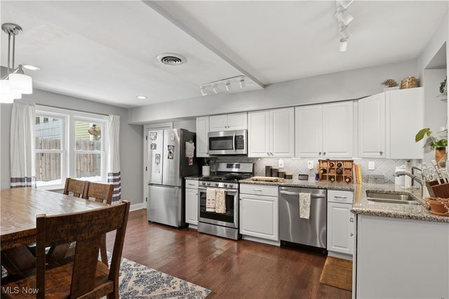 710 University Court, Cleveland, OH 44113