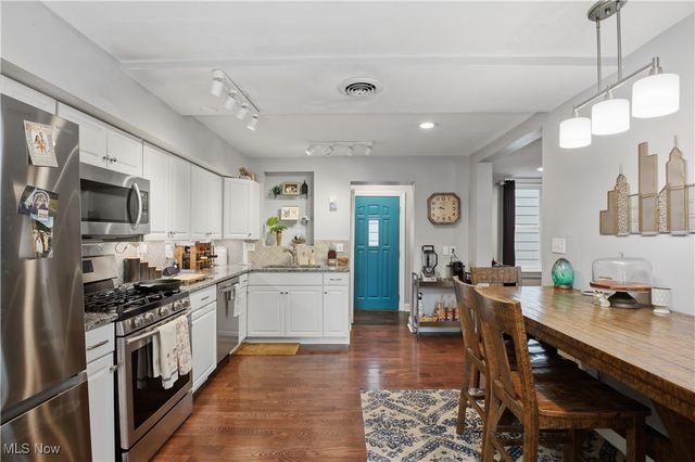 710 University Court, Cleveland, OH 44113