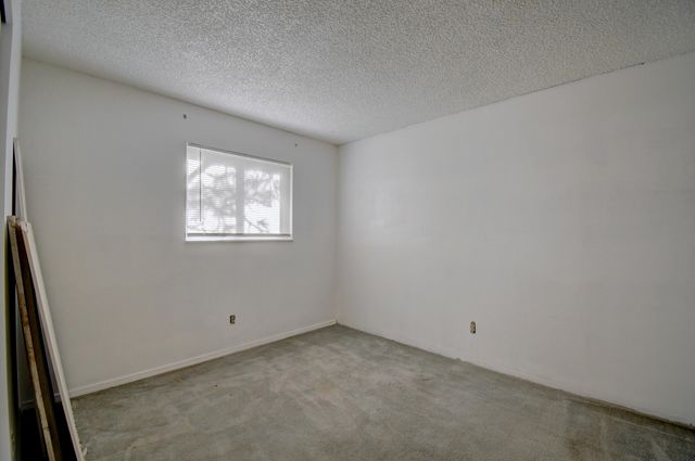 1809 Corte Florentino Street SW, Albuquerque, NM 87105