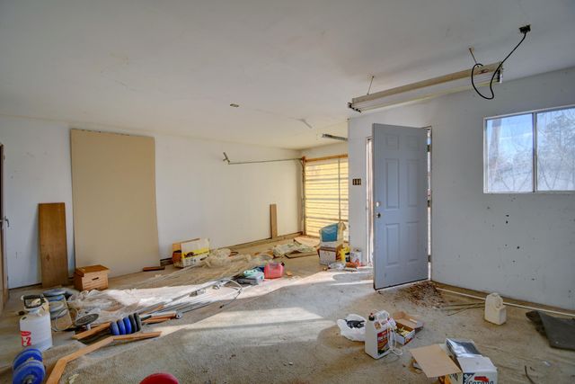 1809 Corte Florentino Street SW, Albuquerque, NM 87105