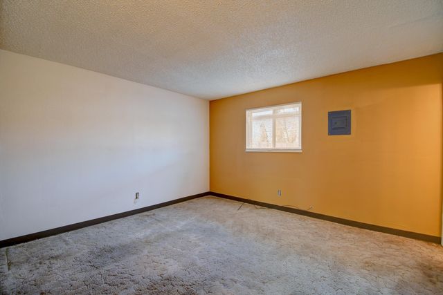 1809 Corte Florentino Street SW, Albuquerque, NM 87105