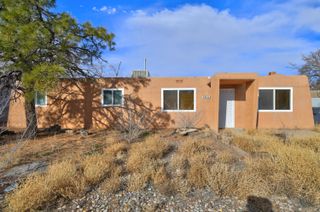 1809 Corte Florentino Street SW, Albuquerque, NM 87105