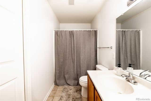 3847 Mossy Rock Drive 203, Highlands Ranch, CO 80126