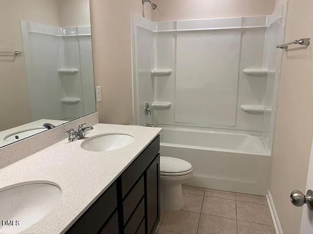 8404 Jordan Meadow Drive, Fuquay Varina, NC 27526