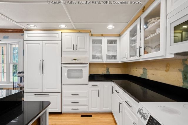 1941 Olympus Road, Charleston, WV 25314