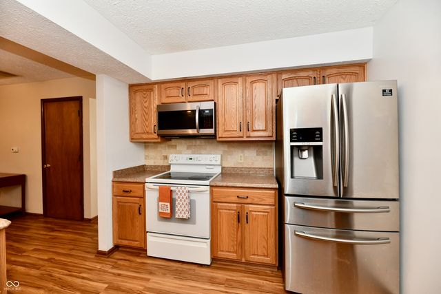 19250 Green Valley Drive, Noblesville, IN 46060