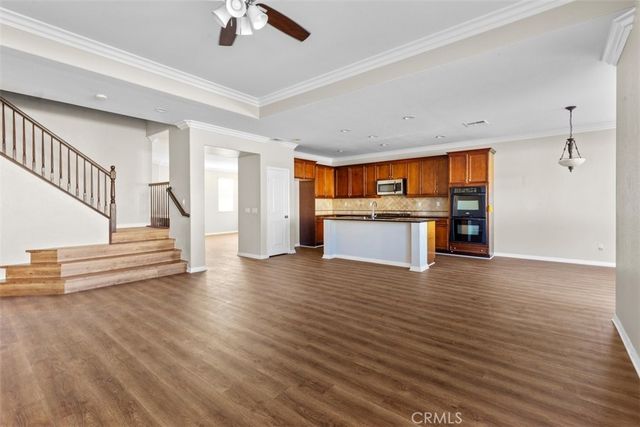 820 Volande Court, Perris, CA 92571