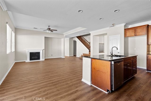 820 Volande Court, Perris, CA 92571