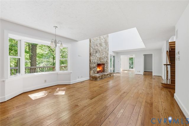 3201 E Brigstock Rd, Chesterfield, VA 23113