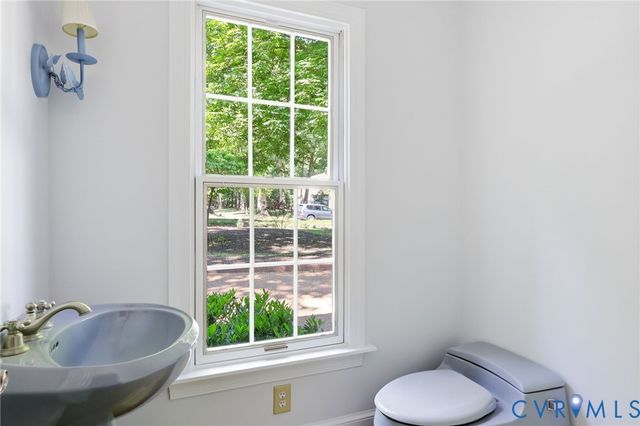 3201 E Brigstock Rd, Chesterfield, VA 23113