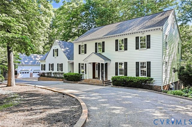 3201 E Brigstock Rd, Chesterfield, VA 23113