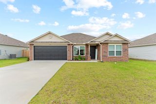 10 Farmhouse Circle, Vilonia, AR 72173
