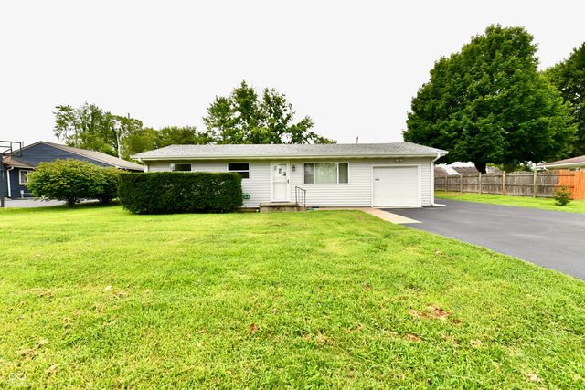 3813 W Smith Valley Road, Greenwood, IN 46142
