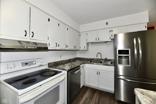 3813 W Smith Valley Road, Greenwood, IN 46142