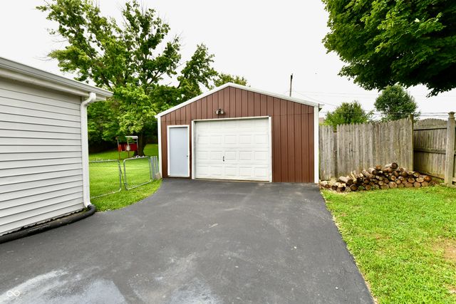 3813 W Smith Valley Road, Greenwood, IN 46142