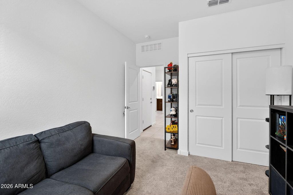 Image 16 of property listing at 41590 W DUSTY CREEK Drive, Maricopa, AZ 85138