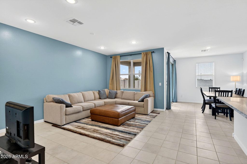 Image 3 of property listing at 41590 W DUSTY CREEK Drive, Maricopa, AZ 85138