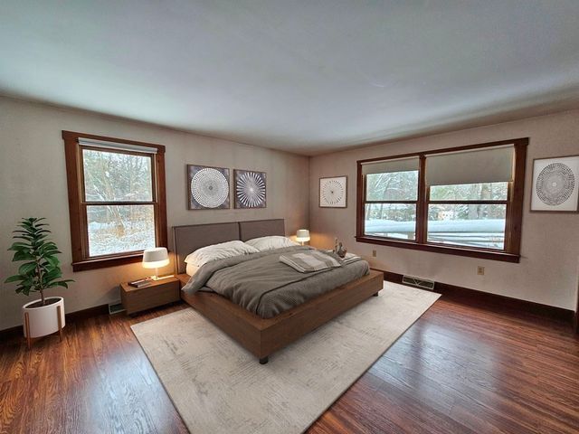 12 Ferry Rd, Montague, MA 01351