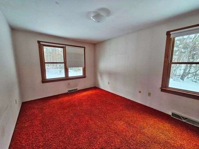 12 Ferry Rd, Montague, MA 01351