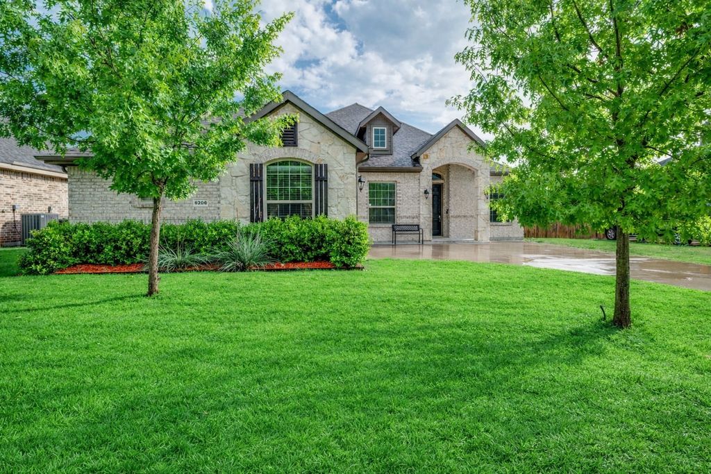 6206 Horizon Drive, Midlothian, TX 76065