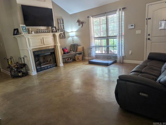 110 QUAIL VALLEY RD, Sherwood, AR 72120