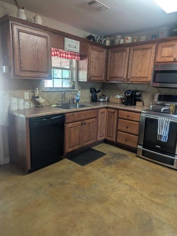 110 QUAIL VALLEY RD, Sherwood, AR 72120