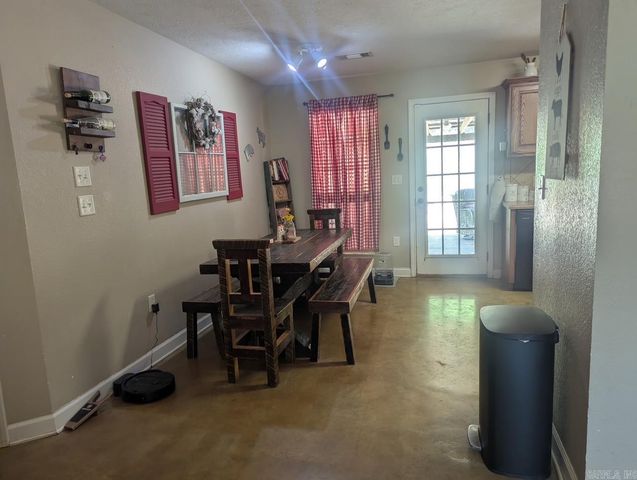 110 QUAIL VALLEY RD, Sherwood, AR 72120