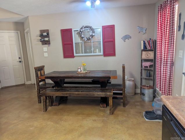 110 QUAIL VALLEY RD, Sherwood, AR 72120
