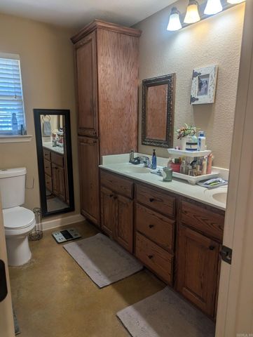 110 QUAIL VALLEY RD, Sherwood, AR 72120