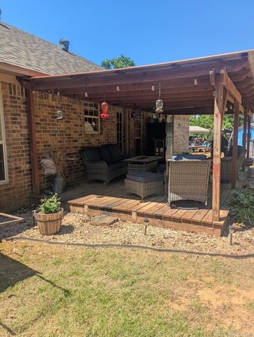 110 QUAIL VALLEY RD, Sherwood, AR 72120