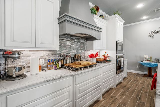 3218 Fountain Way, Granbury, TX 76049
