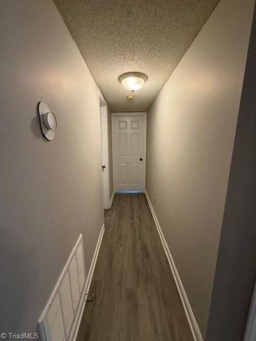 6706 Friendly Avenue 1L, Greensboro, NC 27410