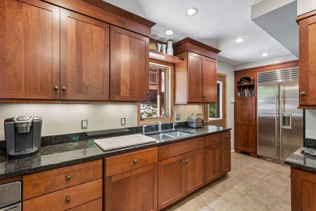 5845 Ridge Road, Shorewood, MN 55331