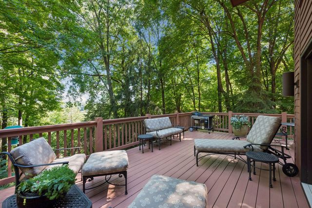 5845 Ridge Road, Shorewood, MN 55331
