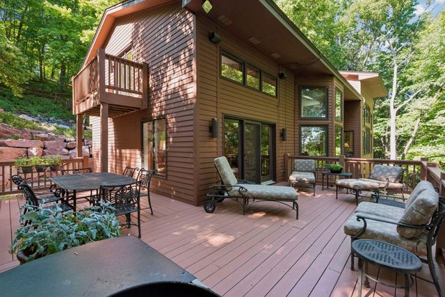 5845 Ridge Road, Shorewood, MN 55331