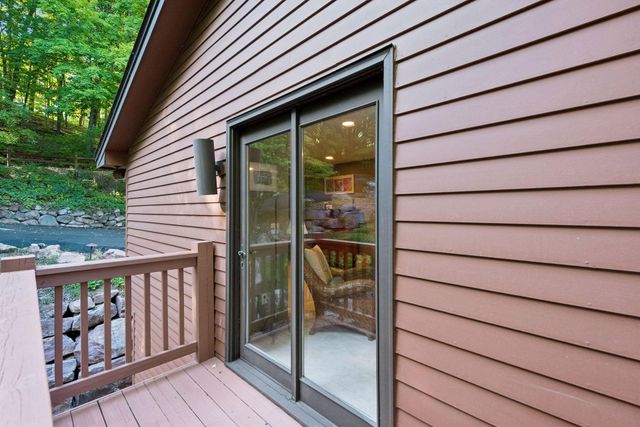 5845 Ridge Road, Shorewood, MN 55331