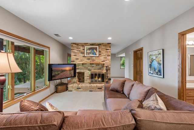 5845 Ridge Road, Shorewood, MN 55331