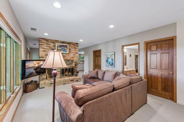 5845 Ridge Road, Shorewood, MN 55331