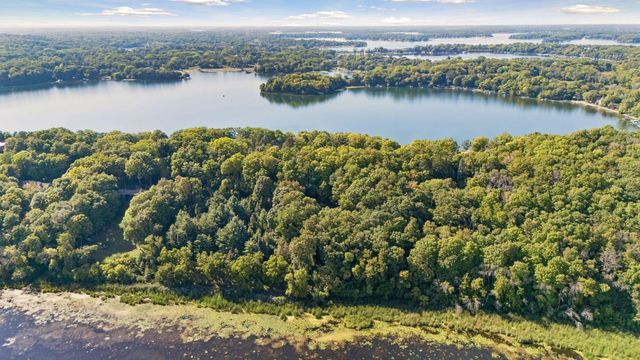 5845 Ridge Road, Shorewood, MN 55331